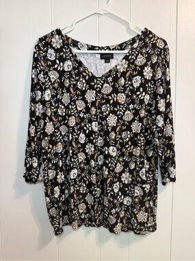 J Jill L Black Floral V-Neck quarter length sleeve bohemian, business casual